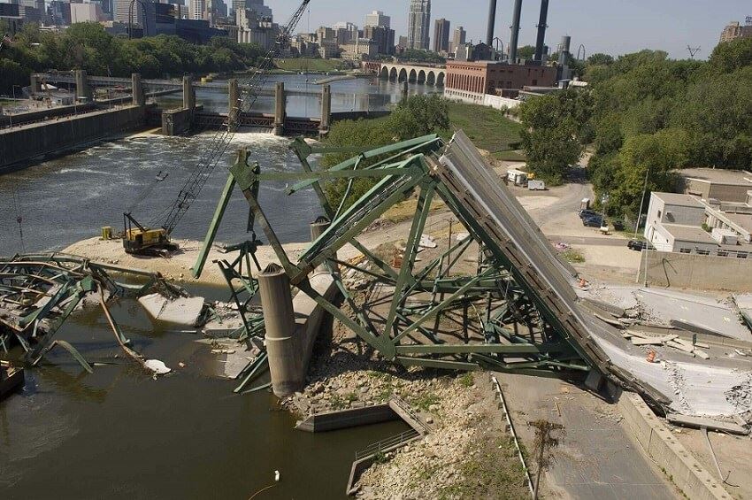Mississippi bridge collapse